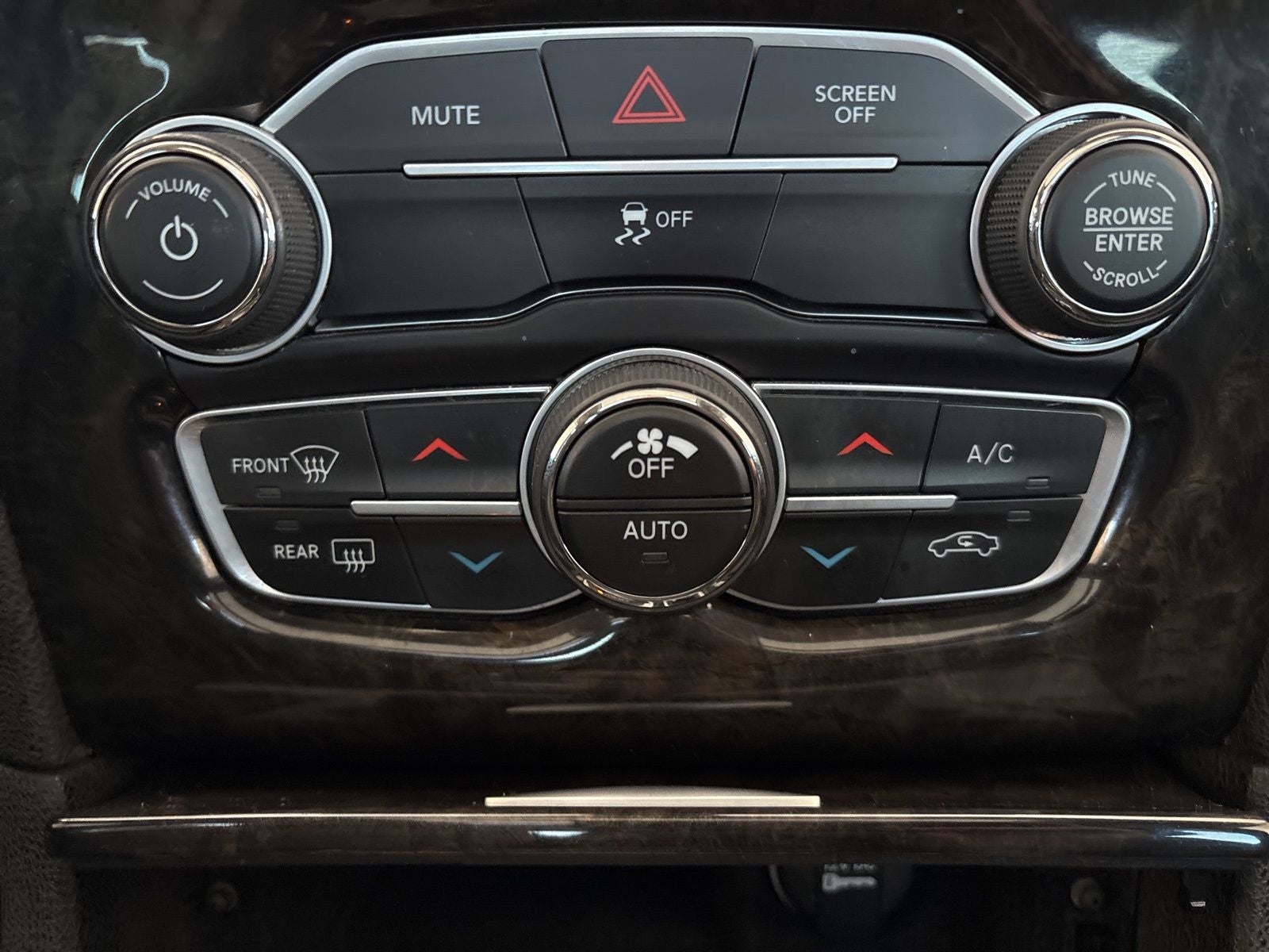 2019 Chrysler 300 Limited