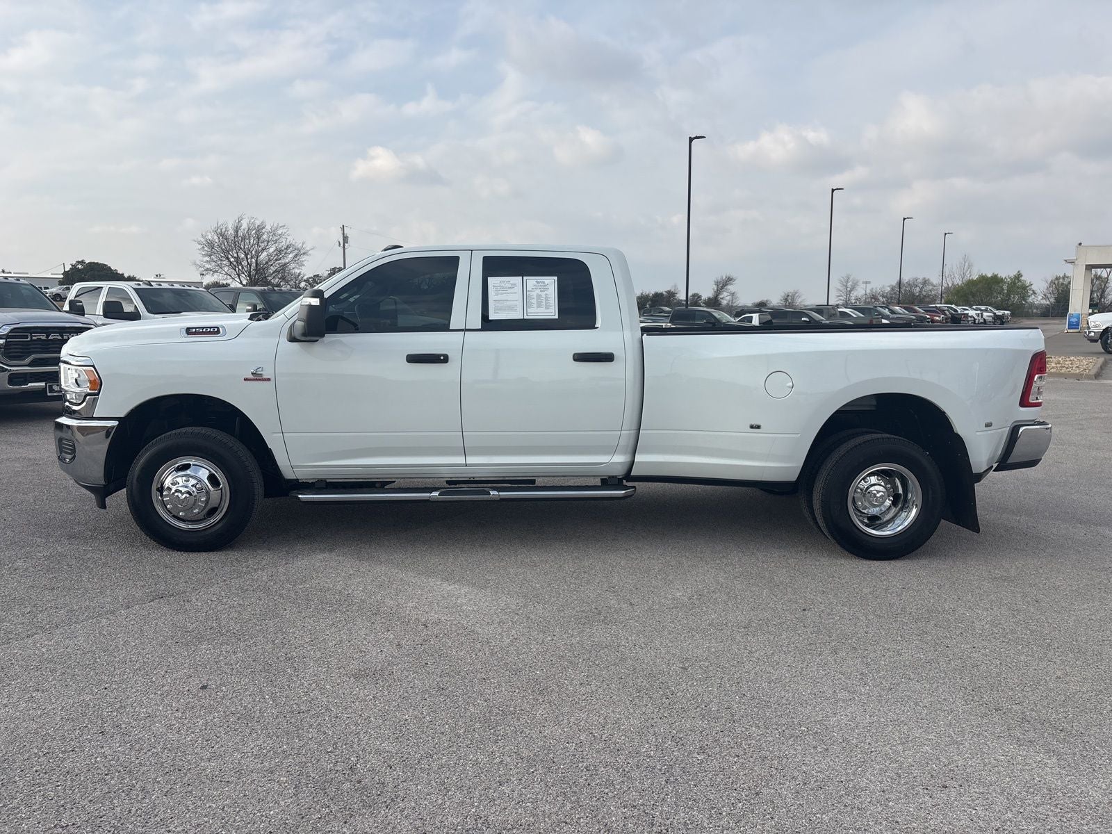 2024 RAM Ram 3500 Tradesman Crew Cab 4x4 8' Box