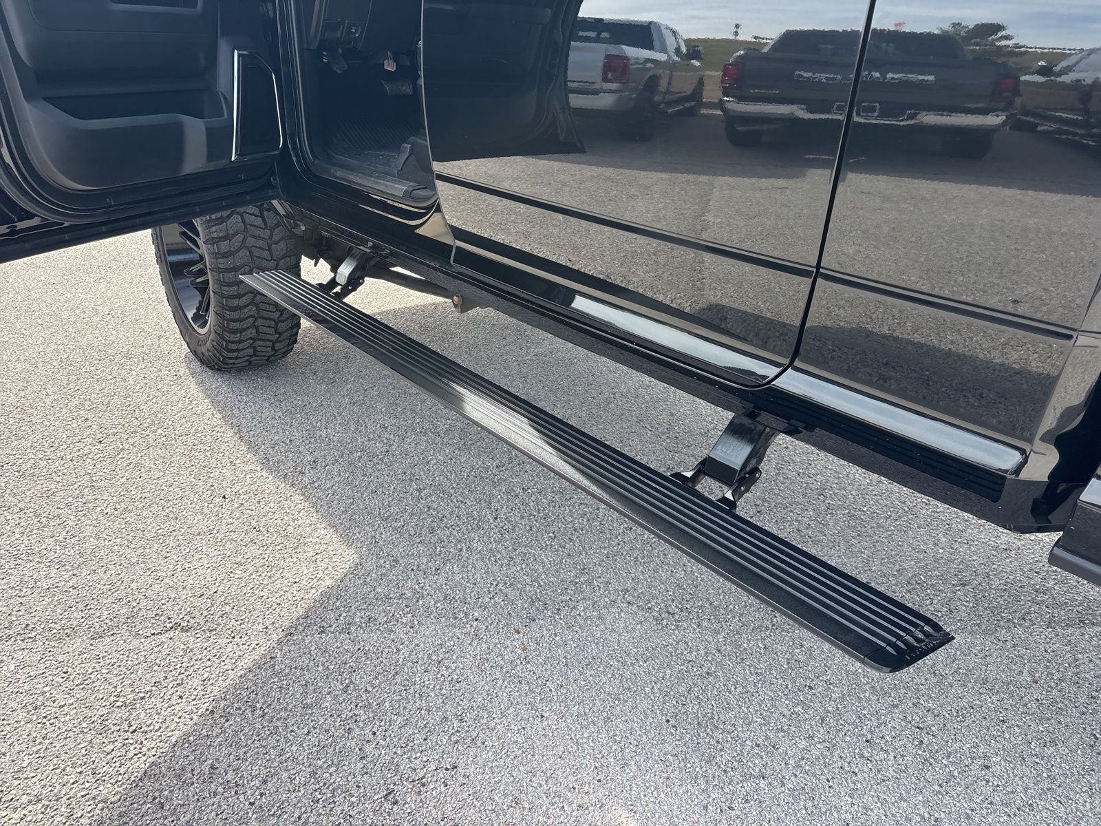 2022 RAM Ram 2500 Limited Mega Cab 4x4 6'4' Box