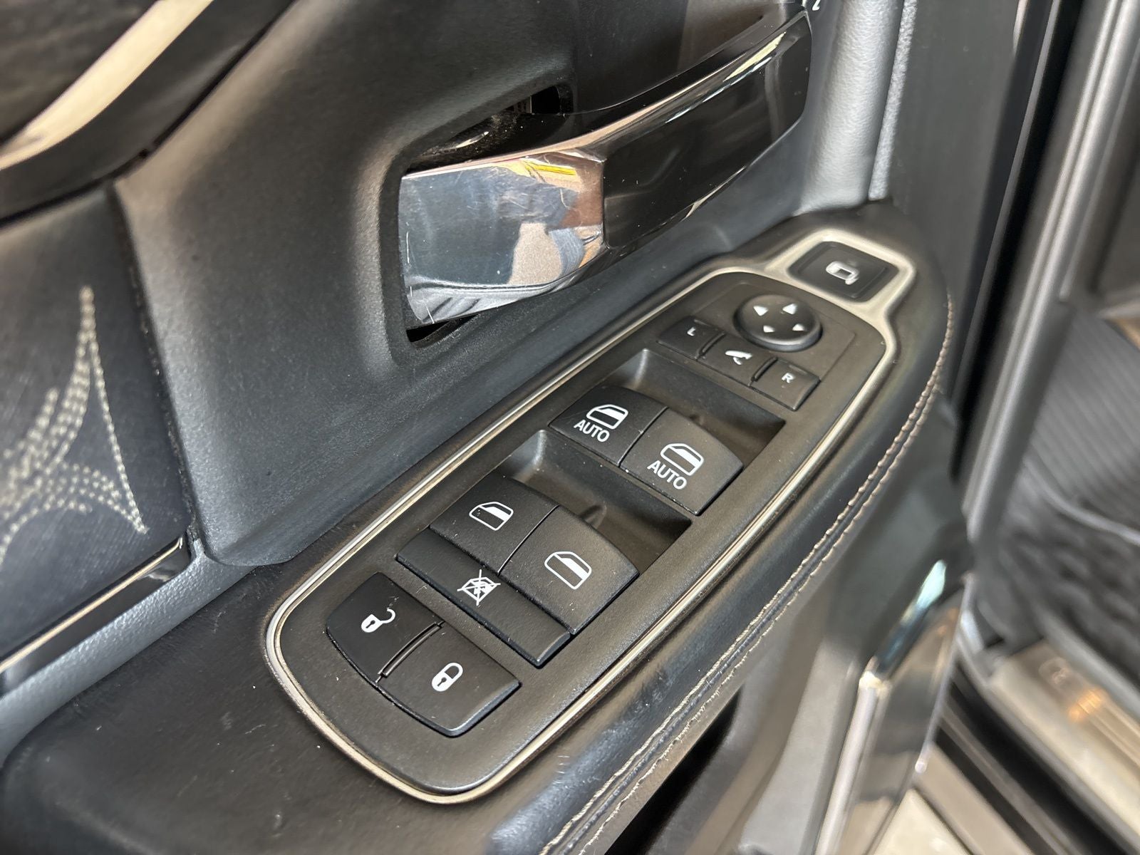 2022 RAM Ram 2500 Limited Mega Cab 4x4 6'4' Box