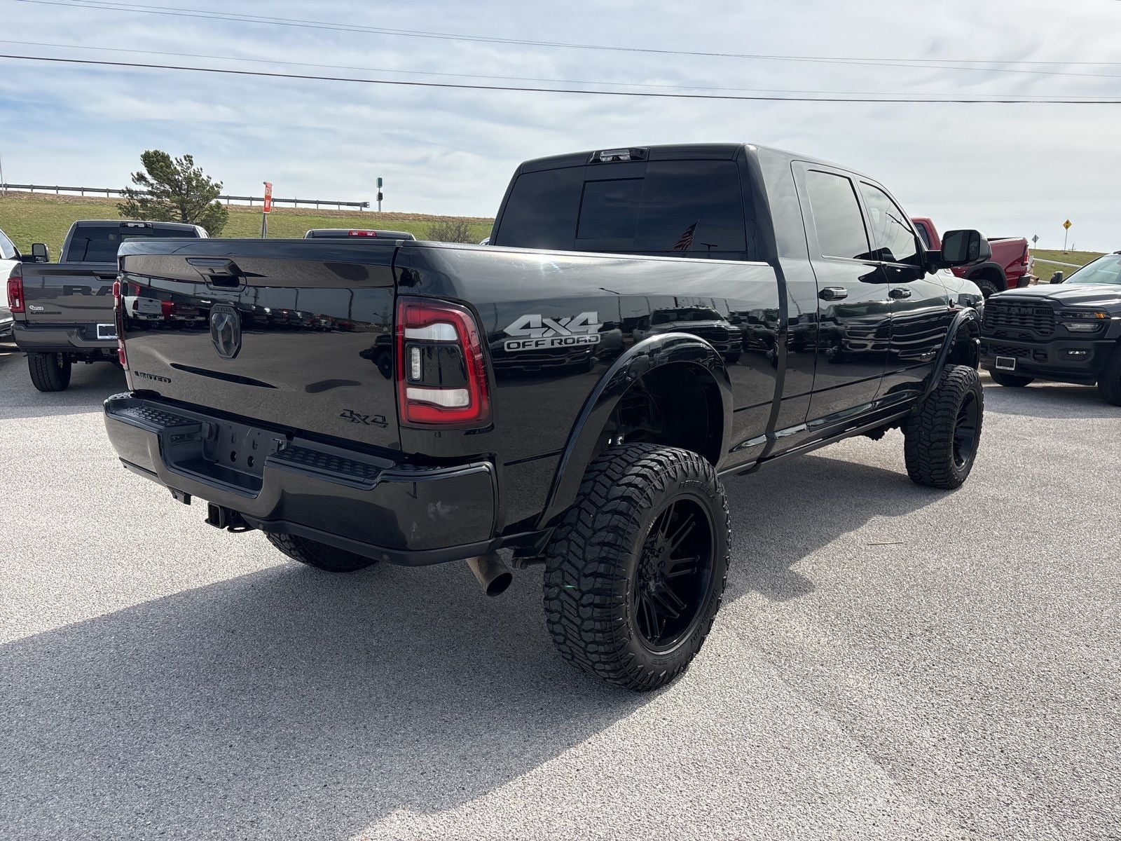 2022 RAM Ram 2500 Limited Mega Cab 4x4 6'4' Box