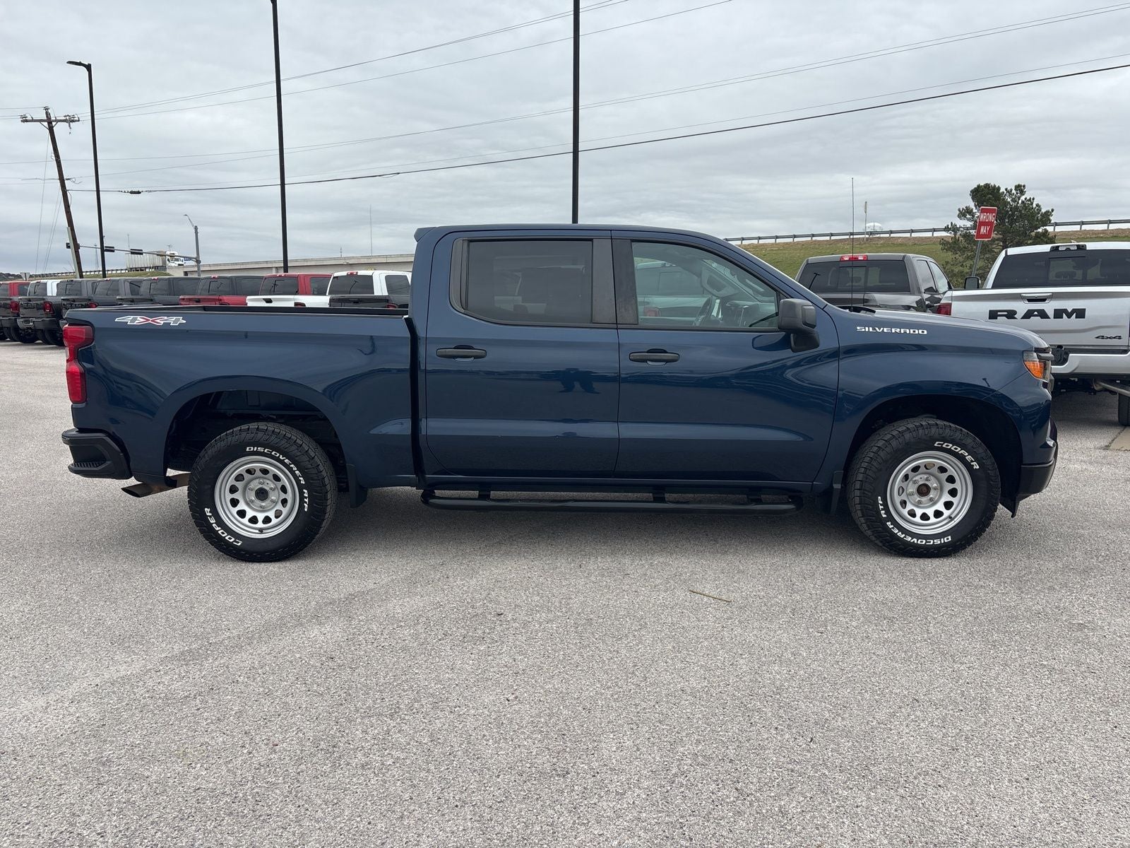 2023 Chevrolet Silverado 1500 4WD Crew Cab Short Bed WT