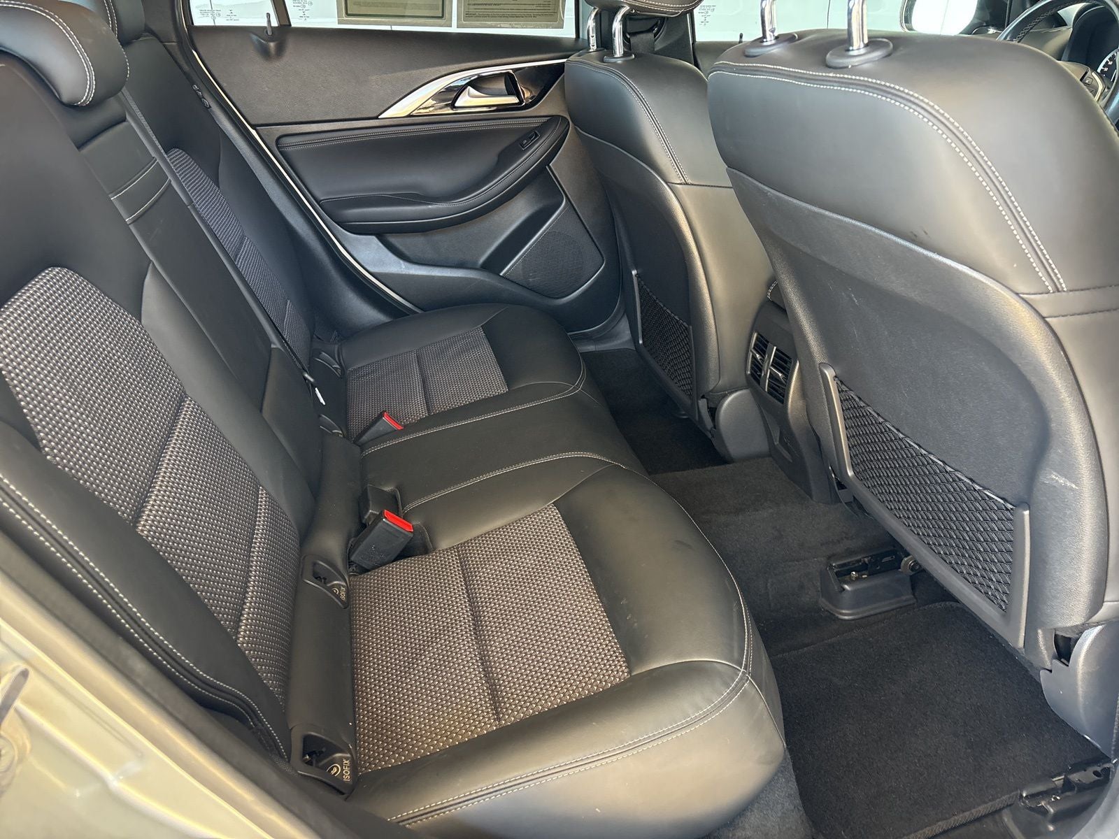 2019 INFINITI QX30 LUXE