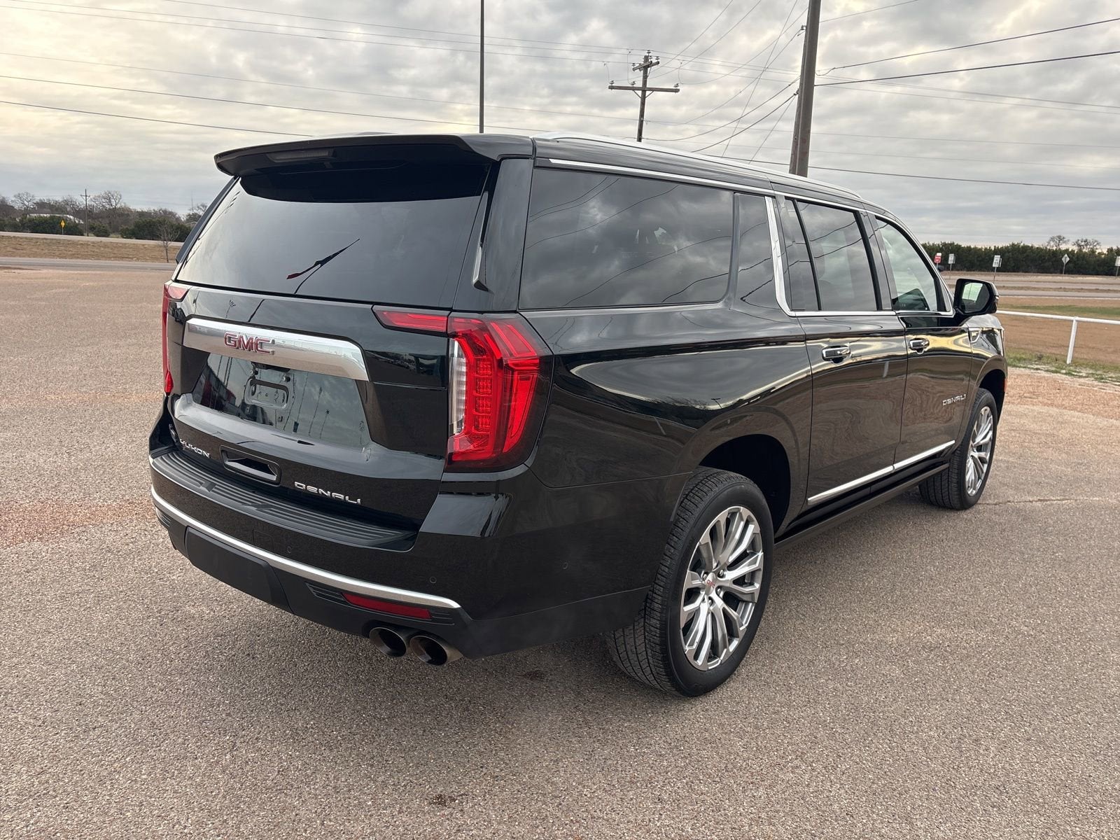 2023 GMC Yukon XL Denali