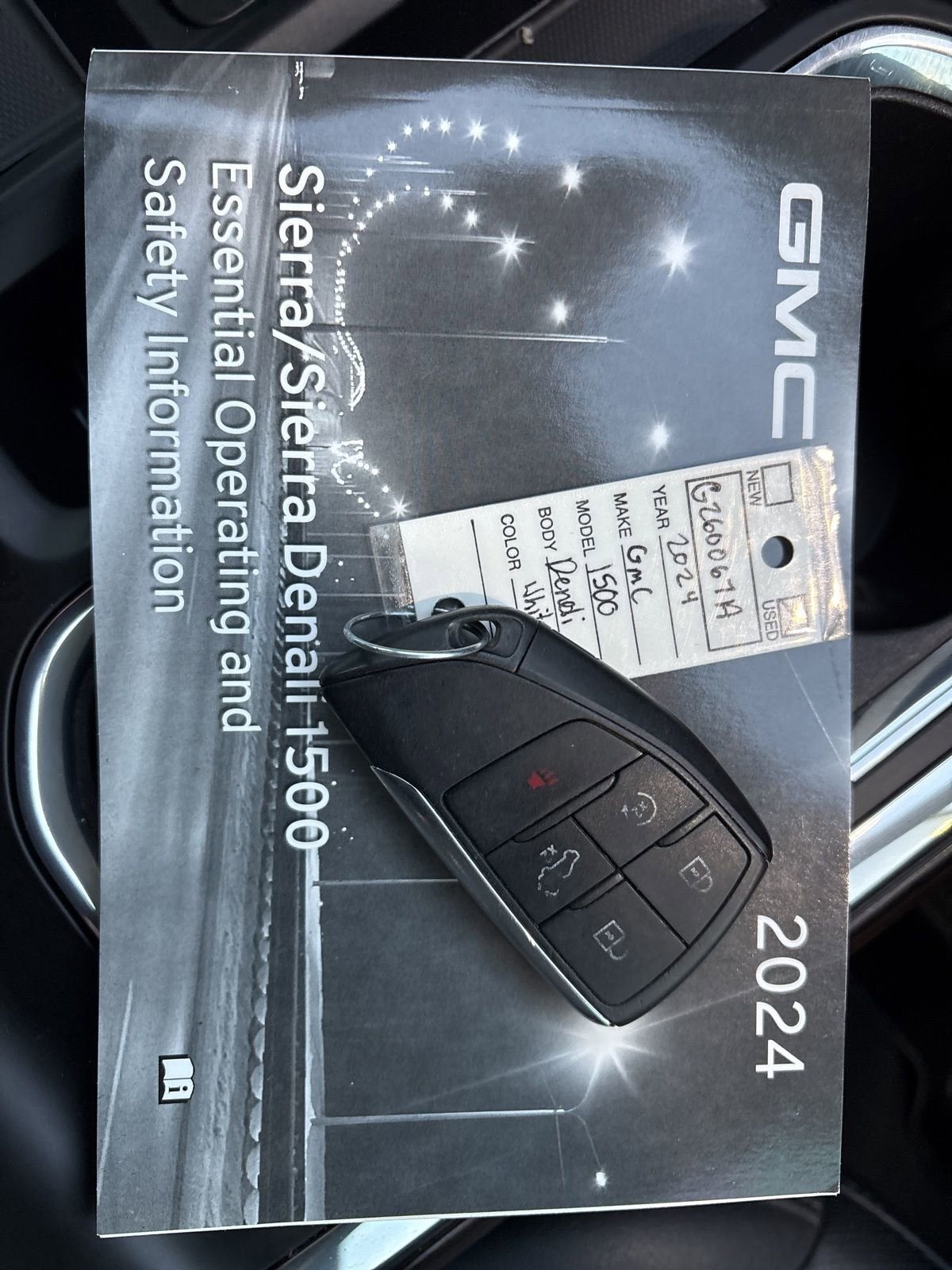 2024 GMC Sierra 1500 SLT