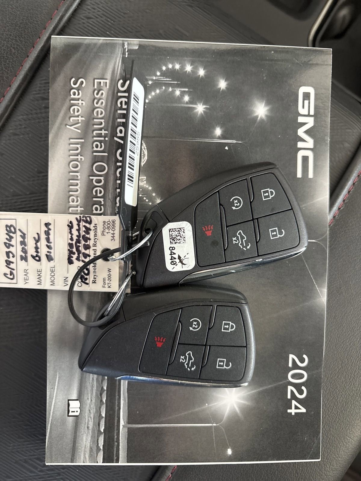 2024 GMC Sierra 1500 AT4X