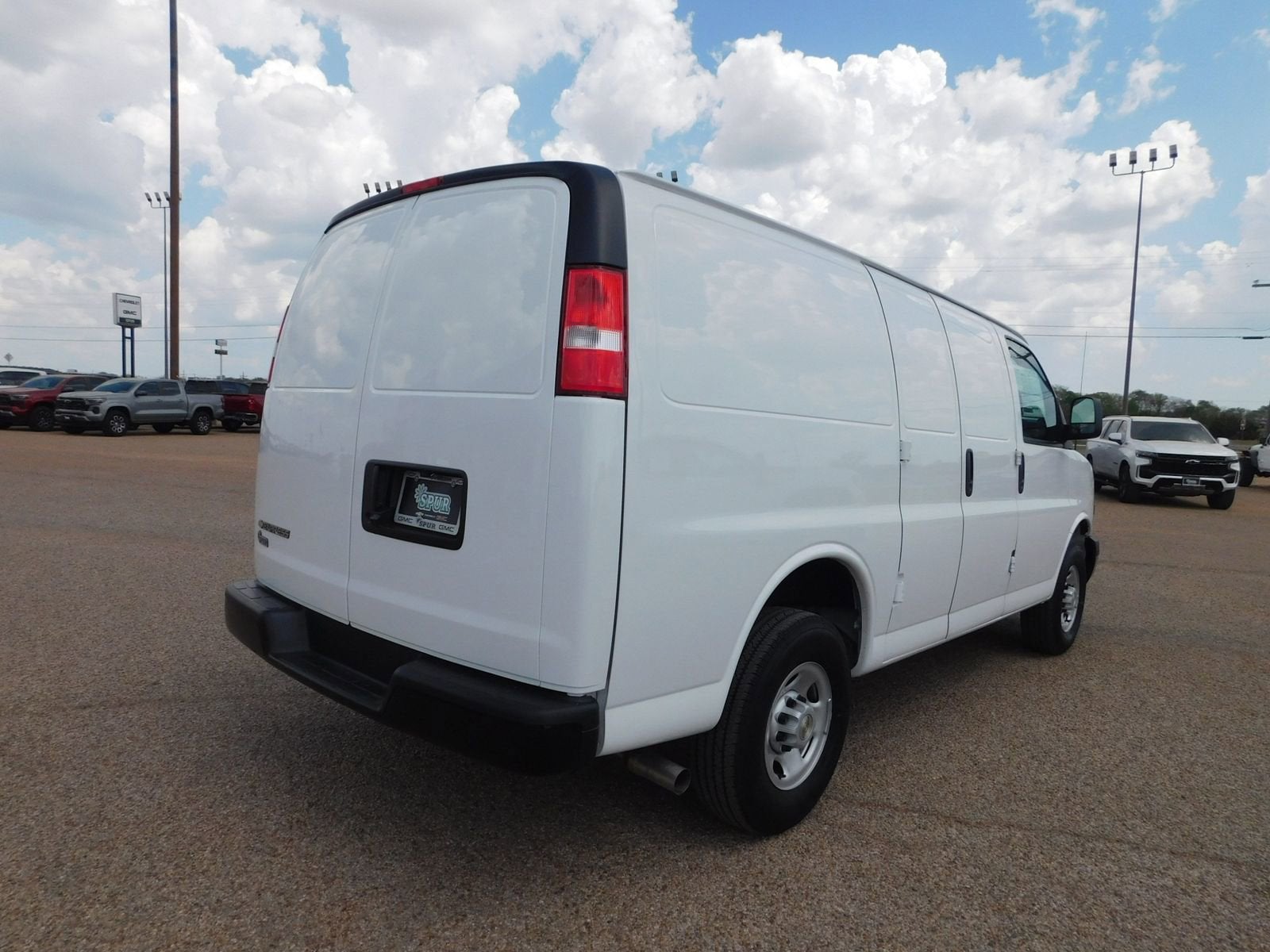 2024 Chevrolet Express Cargo 2500 WT
