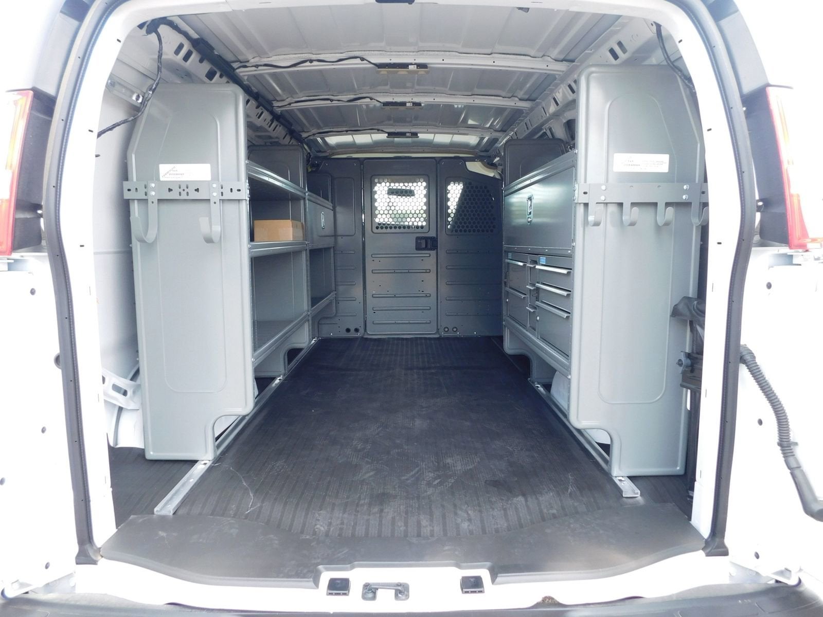 2024 Chevrolet Express Cargo 2500 WT